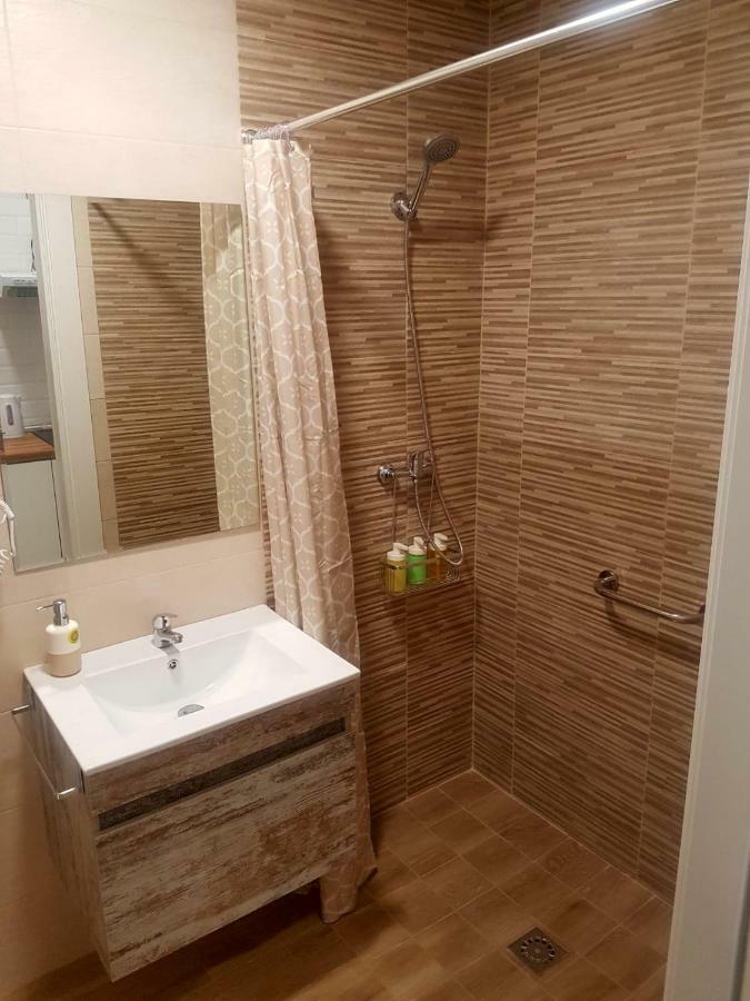Apartments Naty Beach Малага Екстериор снимка