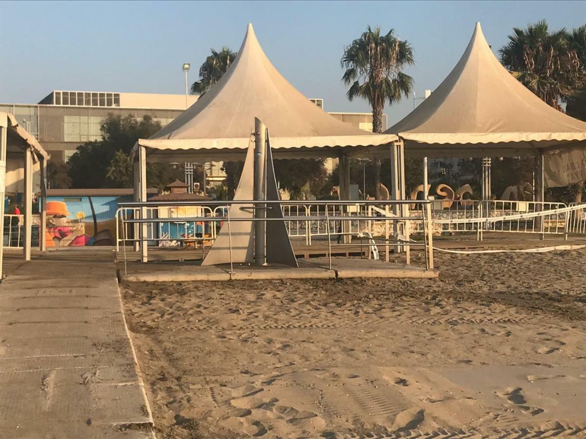 Apartments Naty Beach Малага Екстериор снимка